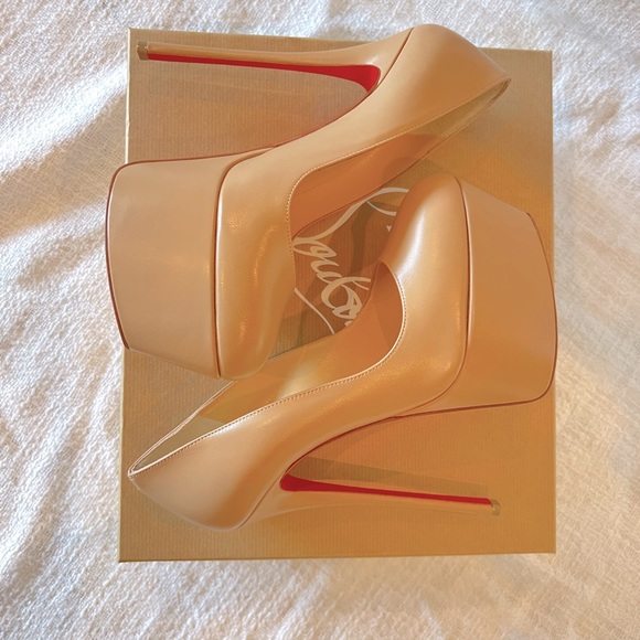 Christian Louboutin Pump Alta 160 - Picture 2 of 10